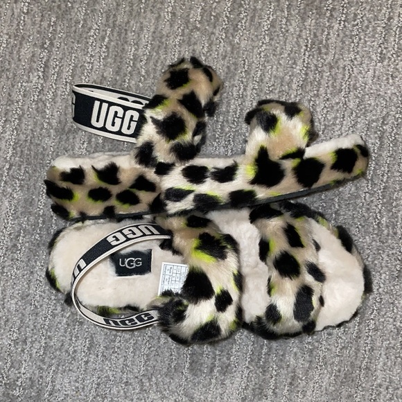 UGG Oh Yeah Slippers - Picture 2 of 4